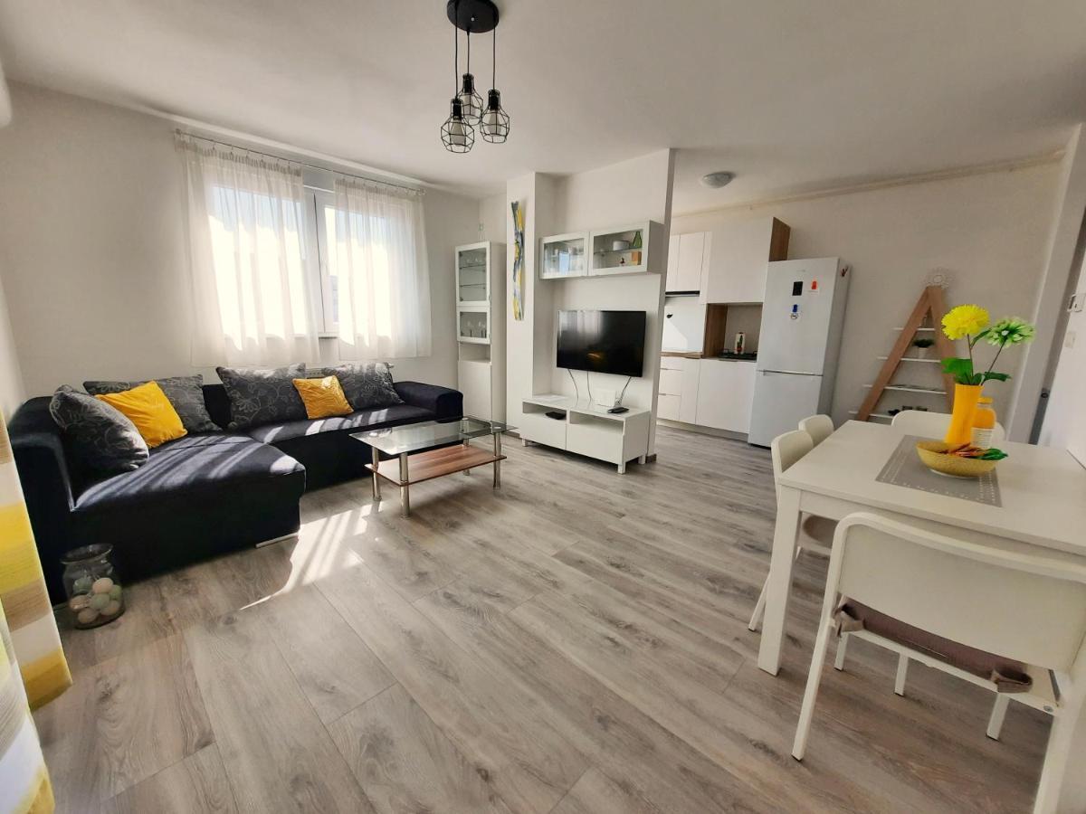 Apartment Mrvica Near The Zagreb Airport Велика Горица Екстериор снимка
